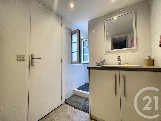 Appartement F2 à louer - 2 pièces - 42.0 m2 - TROYES - 10 - CHAMPAGNE-ARDENNE - Century 21 Lairé Immobilier