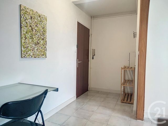 Appartement F1 à louer - 1 pièce - 44.0 m2 - ST JULIEN LES VILLAS - 10 - CHAMPAGNE-ARDENNE - Century 21 Lairé Immobilier