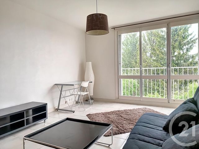 Appartement F1 à louer - 1 pièce - 44.0 m2 - ST JULIEN LES VILLAS - 10 - CHAMPAGNE-ARDENNE - Century 21 Lairé Immobilier
