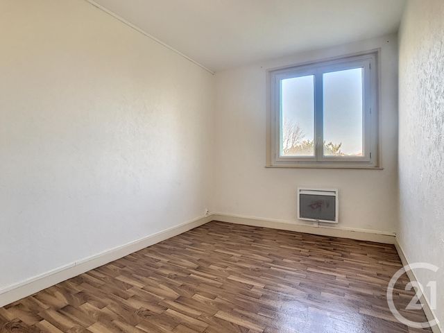 Appartement F4 à louer - 4 pièces - 61.0 m2 - TROYES - 10 - CHAMPAGNE-ARDENNE - Century 21 Lairé Immobilier