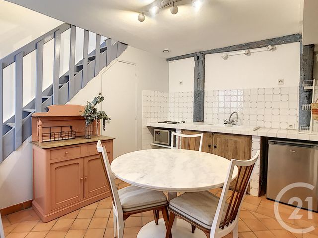 Appartement F2 à louer - 3 pièces - 45.0 m2 - TROYES - 10 - CHAMPAGNE-ARDENNE - Century 21 Lairé Immobilier