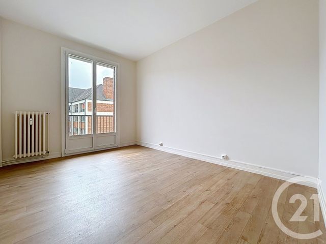 Appartement F3 à louer - 3 pièces - 73.44 m2 - TROYES - 10 - CHAMPAGNE-ARDENNE - Century 21 Lairé Immobilier