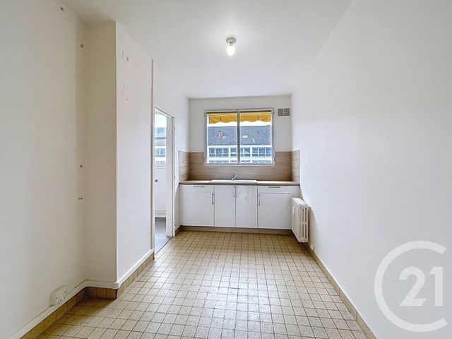 Appartement F3 à louer - 3 pièces - 73.44 m2 - TROYES - 10 - CHAMPAGNE-ARDENNE - Century 21 Lairé Immobilier