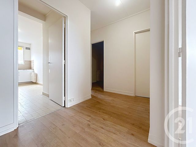 Appartement F3 à louer - 3 pièces - 73.44 m2 - TROYES - 10 - CHAMPAGNE-ARDENNE - Century 21 Lairé Immobilier