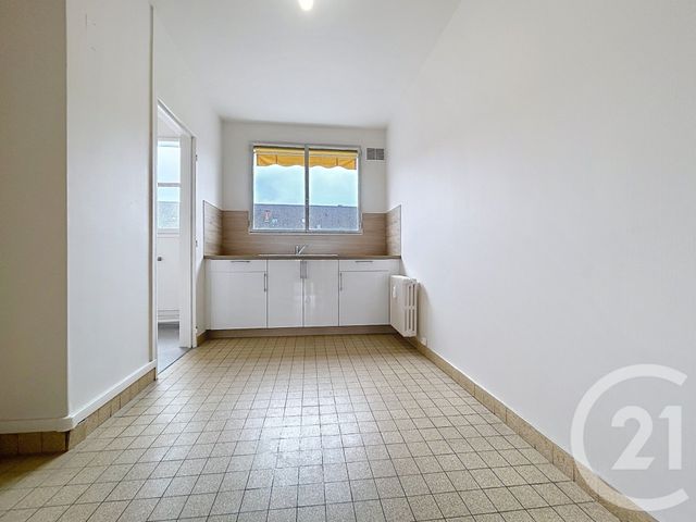 Appartement F3 à louer - 3 pièces - 73.44 m2 - TROYES - 10 - CHAMPAGNE-ARDENNE - Century 21 Lairé Immobilier