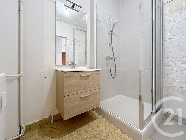 Appartement F3 à louer - 3 pièces - 73.44 m2 - TROYES - 10 - CHAMPAGNE-ARDENNE - Century 21 Lairé Immobilier
