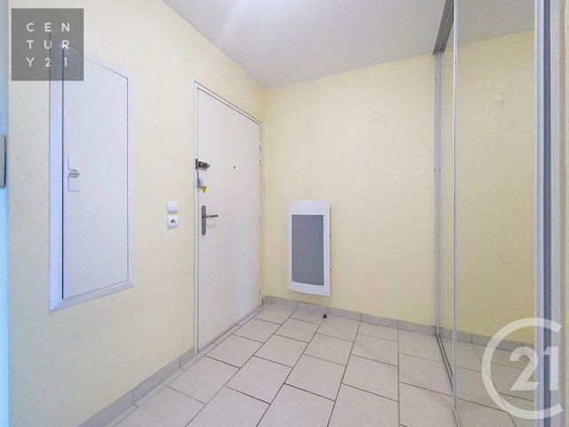 Appartement à louer - 3 pièces - 66.3 m2 - TROYES - 10 - CHAMPAGNE-ARDENNE - Century 21 Lairé Immobilier