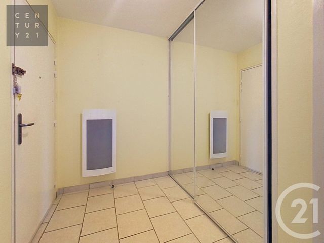 Appartement à louer - 3 pièces - 66.3 m2 - TROYES - 10 - CHAMPAGNE-ARDENNE - Century 21 Lairé Immobilier