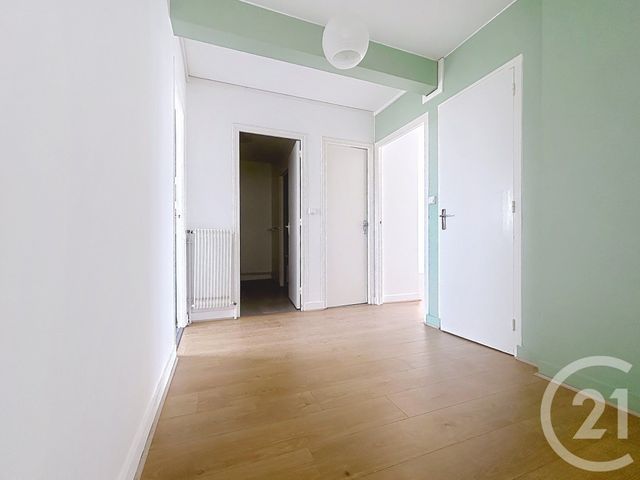 Appartement F3 à louer - 3 pièces - 75.0 m2 - TROYES - 10 - CHAMPAGNE-ARDENNE - Century 21 Lairé Immobilier
