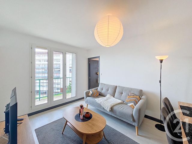 Appartement F2 bis à louer - 3 pièces - 54.1 m2 - TROYES - 10 - CHAMPAGNE-ARDENNE - Century 21 Lairé Immobilier
