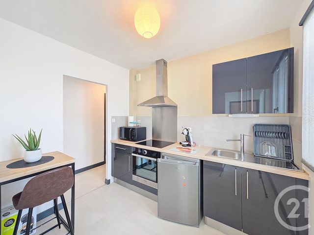 Appartement F2 bis à louer - 3 pièces - 54.1 m2 - TROYES - 10 - CHAMPAGNE-ARDENNE - Century 21 Lairé Immobilier