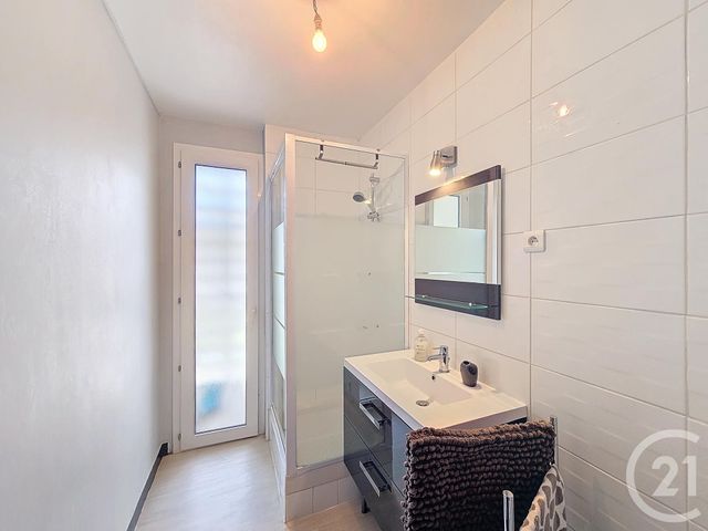 Appartement F2 bis à louer - 3 pièces - 54.1 m2 - TROYES - 10 - CHAMPAGNE-ARDENNE - Century 21 Lairé Immobilier