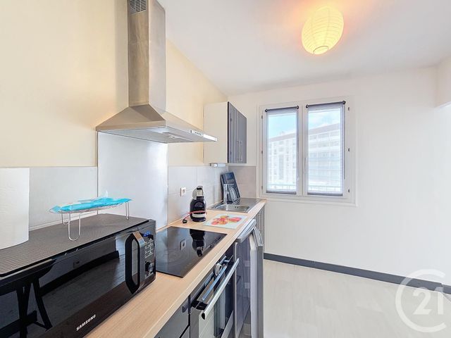 Appartement F2 bis à louer - 3 pièces - 54.1 m2 - TROYES - 10 - CHAMPAGNE-ARDENNE - Century 21 Lairé Immobilier