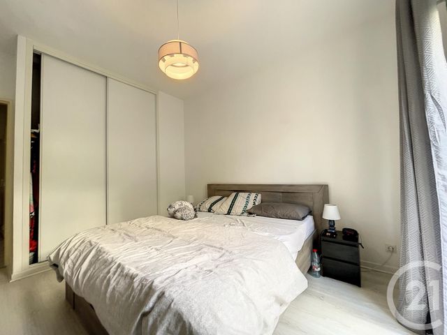 Appartement F3 à louer - 3 pièces - 67.7 m2 - ST ANDRE LES VERGERS - 10 - CHAMPAGNE-ARDENNE - Century 21 Lairé Immobilier