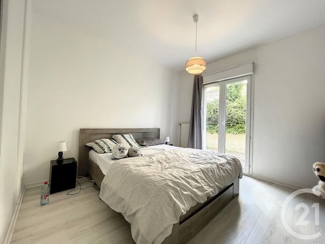 Appartement F3 à louer - 3 pièces - 67.7 m2 - ST ANDRE LES VERGERS - 10 - CHAMPAGNE-ARDENNE - Century 21 Lairé Immobilier