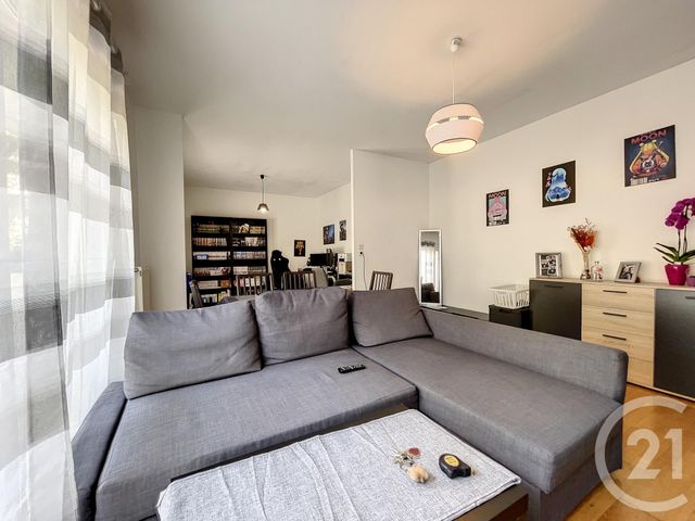 Appartement F3 à louer - 3 pièces - 67.7 m2 - ST ANDRE LES VERGERS - 10 - CHAMPAGNE-ARDENNE - Century 21 Lairé Immobilier