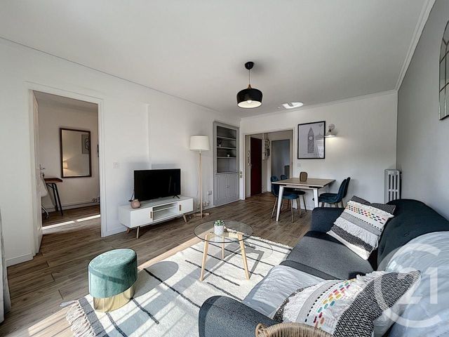 Appartement T4 à louer - 4 pièces - 74.0 m2 - TROYES - 10 - CHAMPAGNE-ARDENNE - Century 21 Lairé Immobilier