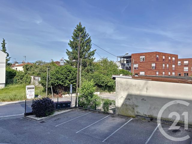 Appartement F1 à louer - 1 pièce - 27.0 m2 - ST JULIEN LES VILLAS - 10 - CHAMPAGNE-ARDENNE - Century 21 Lairé Immobilier