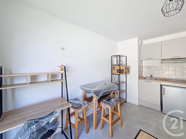 Appartement F1 à louer - 1 pièce - 20.9 m2 - TROYES - 10 - CHAMPAGNE-ARDENNE - Century 21 Lairé Immobilier