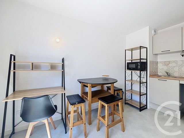 Appartement F1 à louer - 1 pièce - 20.9 m2 - TROYES - 10 - CHAMPAGNE-ARDENNE - Century 21 Lairé Immobilier