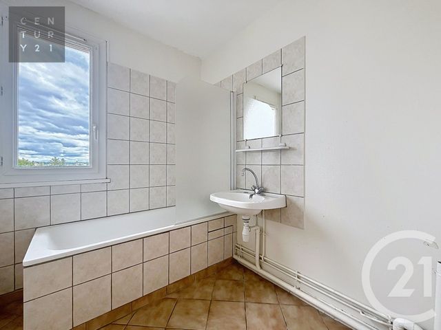 Appartement à vendre - 2 pièces - 43.71 m2 - TROYES - 10 - CHAMPAGNE-ARDENNE - Century 21 Lairé Immobilier