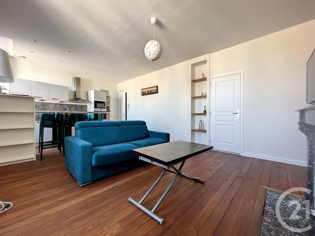 Appartement T3 à louer - 3 pièces - 63.73 m2 - TROYES - 10 - CHAMPAGNE-ARDENNE - Century 21 Lairé Immobilier