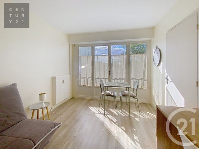 Appartement Studio à louer - 1 pièce - 25.7 m2 - TROYES - 10 - CHAMPAGNE-ARDENNE - Century 21 Lairé Immobilier