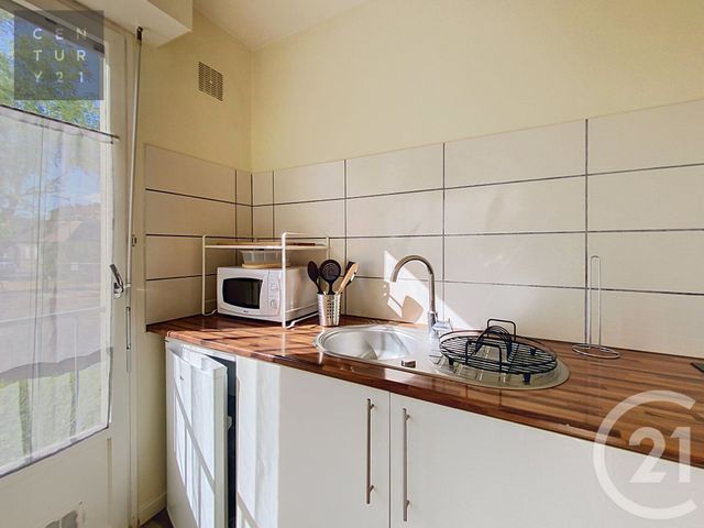 Appartement Studio à louer - 1 pièce - 25.7 m2 - TROYES - 10 - CHAMPAGNE-ARDENNE - Century 21 Lairé Immobilier