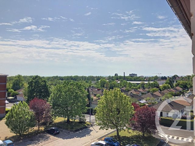 Appartement F3 à vendre - 4 pièces - 76.8 m2 - ST JULIEN LES VILLAS - 10 - CHAMPAGNE-ARDENNE - Century 21 Lairé Immobilier