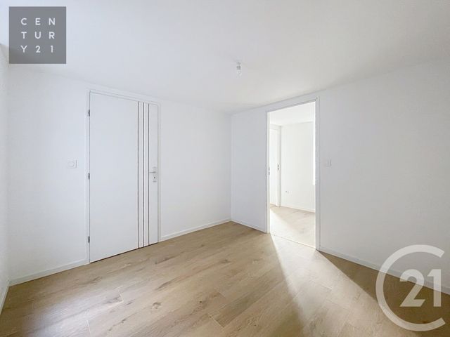 Appartement à vendre - 4 pièces - 68.7 m2 - TROYES - 10 - CHAMPAGNE-ARDENNE - Century 21 Lairé Immobilier