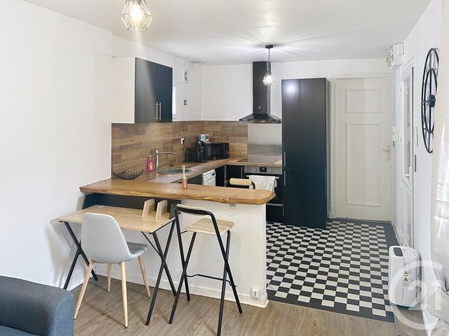 Appartement F2 à louer - 2 pièces - 33.2 m2 - TROYES - 10 - CHAMPAGNE-ARDENNE - Century 21 Lairé Immobilier