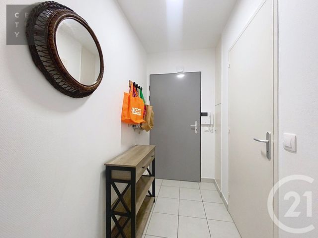 Appartement Studio à louer - 1 pièce - 22.0 m2 - TROYES - 10 - CHAMPAGNE-ARDENNE - Century 21 Lairé Immobilier