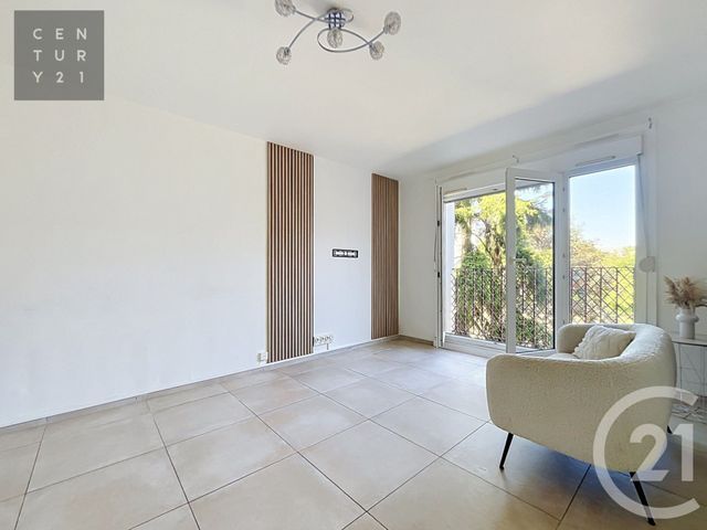 Appartement 2 à vendre - 2 pièces - 54.03 m2 - LA CHAPELLE ST LUC - 10 - CHAMPAGNE-ARDENNE - Century 21 Lairé Immobilier