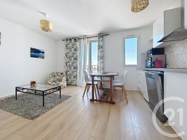 Appartement F2 à louer - 2 pièces - 44.66 m2 - TROYES - 10 - CHAMPAGNE-ARDENNE - Century 21 Lairé Immobilier