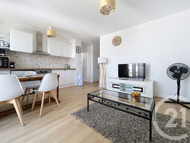 Appartement F2 à louer - 2 pièces - 44.66 m2 - TROYES - 10 - CHAMPAGNE-ARDENNE - Century 21 Lairé Immobilier