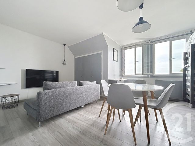 Appartement Studio à louer - 1 pièce - 25.59 m2 - TROYES - 10 - CHAMPAGNE-ARDENNE - Century 21 Lairé Immobilier