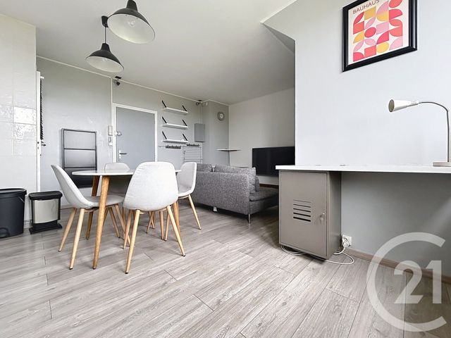 Appartement Studio à louer - 1 pièce - 25.59 m2 - TROYES - 10 - CHAMPAGNE-ARDENNE - Century 21 Lairé Immobilier