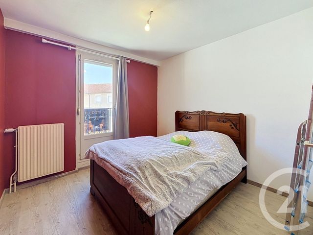 Appartement F5 à louer - 5 pièces - 105.0 m2 - ST ANDRE LES VERGERS - 10 - CHAMPAGNE-ARDENNE - Century 21 Lairé Immobilier
