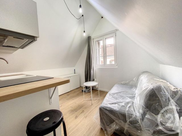  à louer - 1 pièce - 9.0 m2 - TROYES - 10 - CHAMPAGNE-ARDENNE - Century 21 Lairé Immobilier