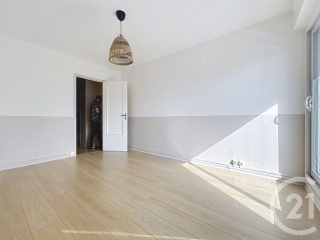 Appartement F2 à louer - 2 pièces - 47.66 m2 - TROYES - 10 - CHAMPAGNE-ARDENNE - Century 21 Lairé Immobilier