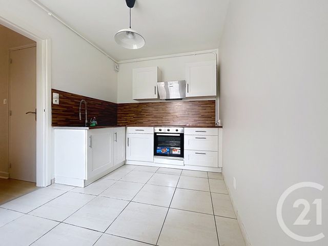Appartement F2 à louer - 2 pièces - 47.66 m2 - TROYES - 10 - CHAMPAGNE-ARDENNE - Century 21 Lairé Immobilier