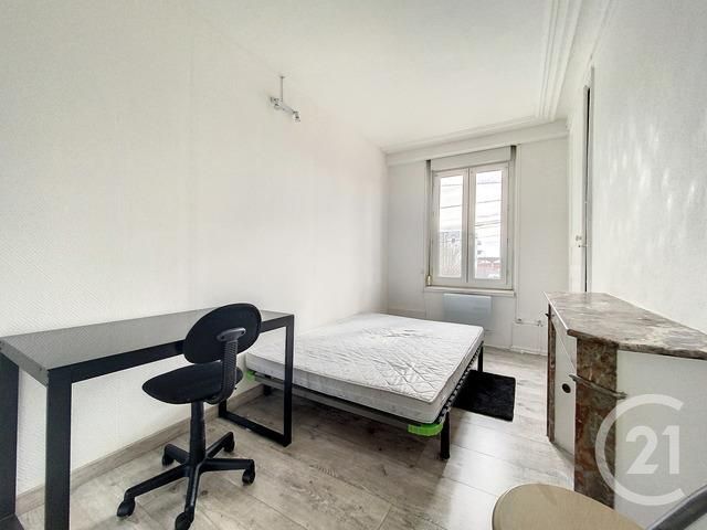 Appartement T2 à louer - 3 pièces - 41.2 m2 - TROYES - 10 - CHAMPAGNE-ARDENNE - Century 21 Lairé Immobilier
