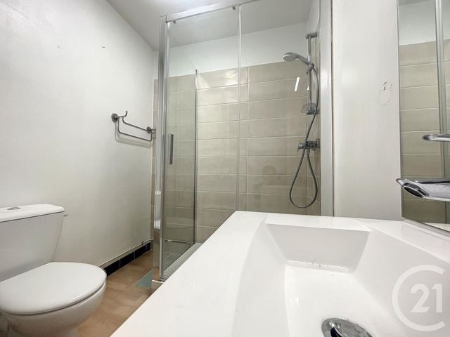 Appartement F2 à louer - 2 pièces - 43.6 m2 - TROYES - 10 - CHAMPAGNE-ARDENNE - Century 21 Lairé Immobilier