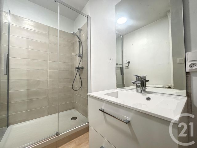 Appartement F2 à louer - 2 pièces - 43.6 m2 - TROYES - 10 - CHAMPAGNE-ARDENNE - Century 21 Lairé Immobilier