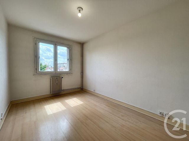Appartement F2 à louer - 2 pièces - 43.6 m2 - TROYES - 10 - CHAMPAGNE-ARDENNE - Century 21 Lairé Immobilier