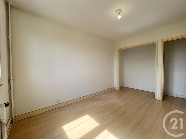 Appartement F2 à louer - 2 pièces - 43.6 m2 - TROYES - 10 - CHAMPAGNE-ARDENNE - Century 21 Lairé Immobilier