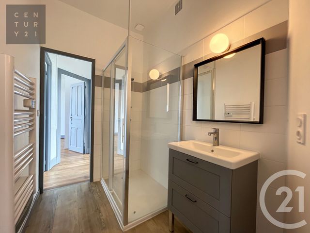 Appartement F3 à louer - 3 pièces - 55.0 m2 - TROYES - 10 - CHAMPAGNE-ARDENNE - Century 21 Lairé Immobilier