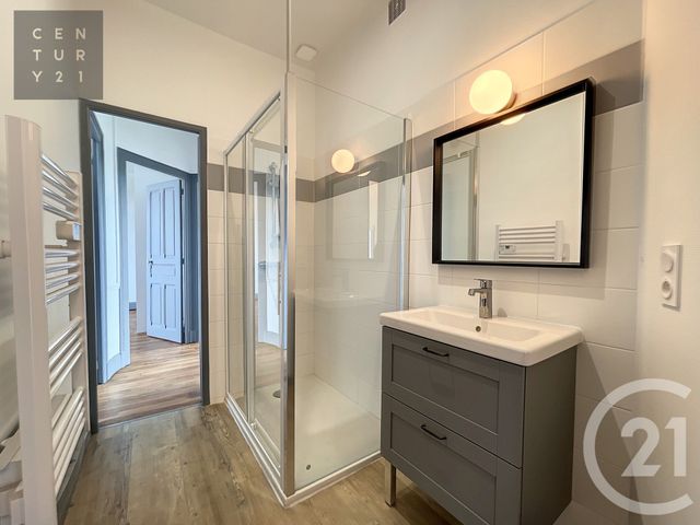 Appartement F3 à louer - 3 pièces - 55.0 m2 - TROYES - 10 - CHAMPAGNE-ARDENNE - Century 21 Lairé Immobilier