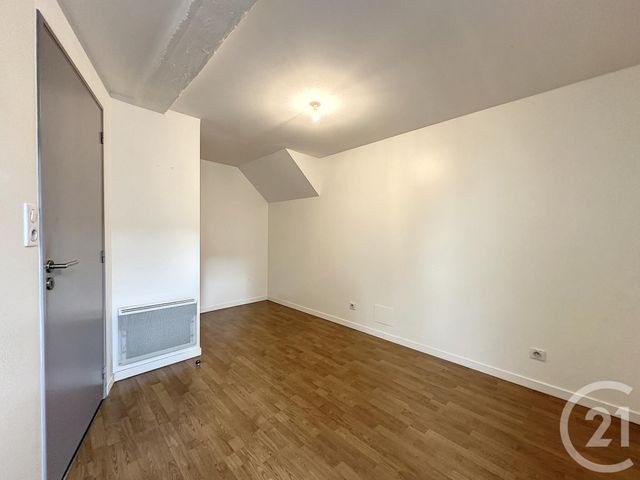 Appartement à louer - 3 pièces - 73.0 m2 - TROYES - 10 - CHAMPAGNE-ARDENNE - Century 21 Lairé Immobilier