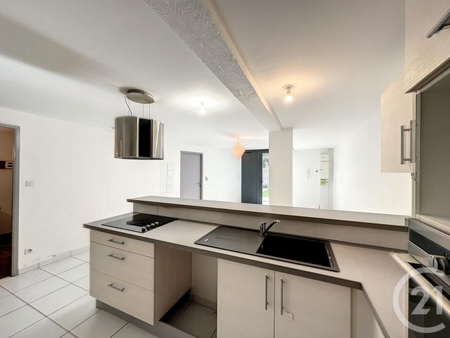 Appartement à louer - 3 pièces - 73.0 m2 - TROYES - 10 - CHAMPAGNE-ARDENNE - Century 21 Lairé Immobilier